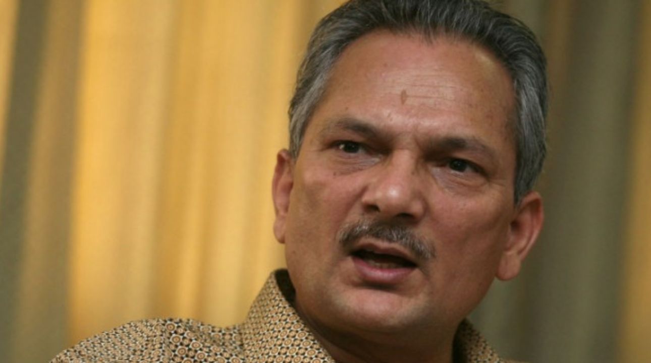 नेपालमा कांग्रेस र कम्युनिष्टहरू  अपुरा  छन्, म त डाइनामिक हुँ - बाबुराम भट्टराई