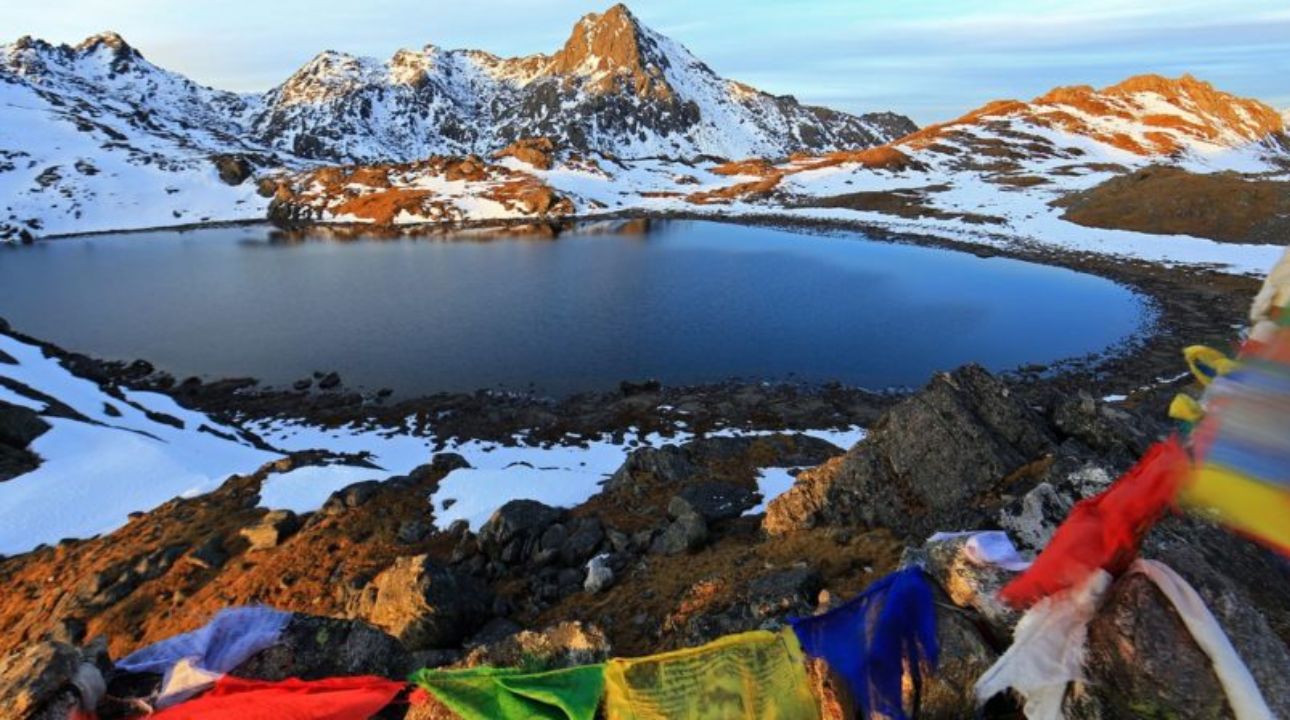 जनैपूर्णिमामा गोसाइँकुण्डमा ३ लाख  २२ हजार  भेटी संकलन