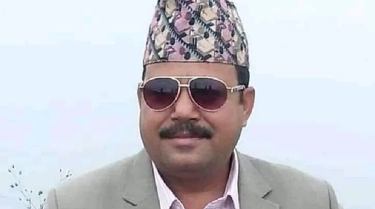 एमाले सुदूपश्चिम प्रदेश सभा सदस्य थापाद्धारा नागरिक उन्मुक्ति पार्टी प्रवेश