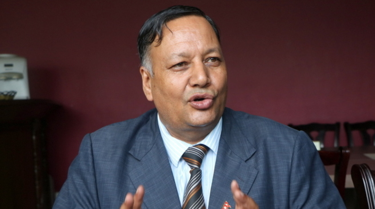 विश्वविद्यालय तालामुक्त बनाउ :  शिक्षामन्त्री