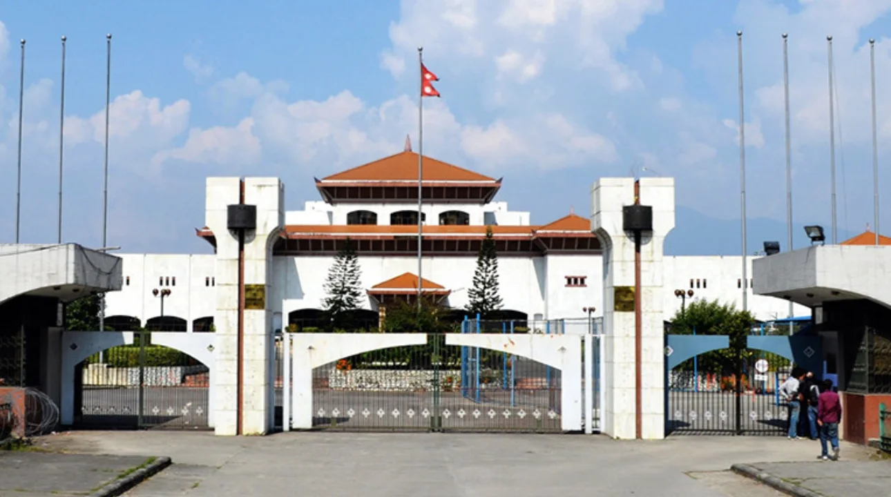 संसदको कार्यकाल नथप्न एमालेको आग्रह