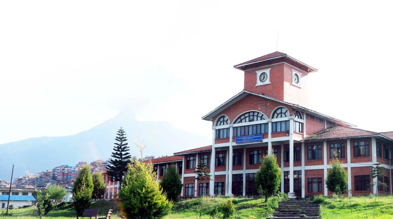 त्रिविको ताला खुलाउन कर्मचारीको अपील