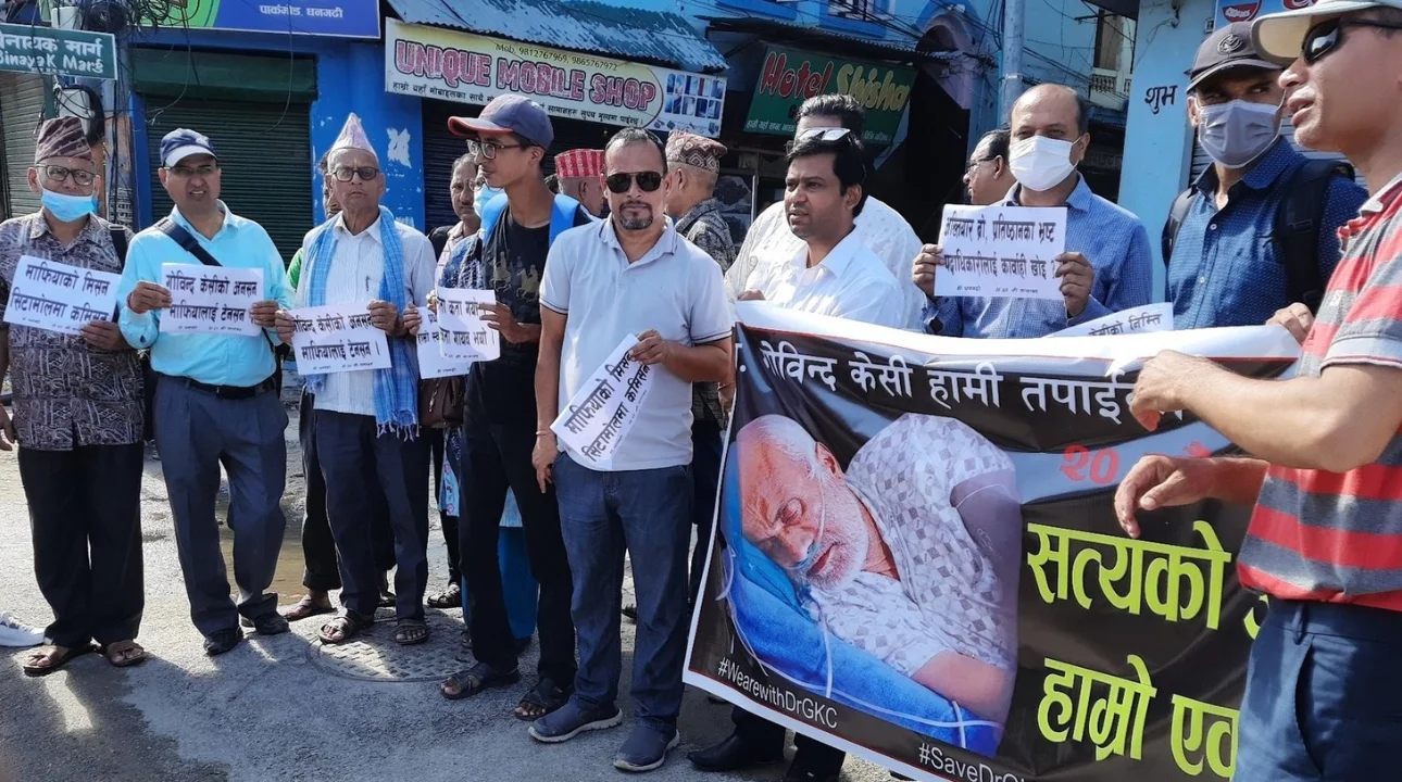 २० औँ सत्याग्रह(अनसन) बसिरहेका डा.केसीलाई  नागरिक समाजको ऐक्यबद्धता