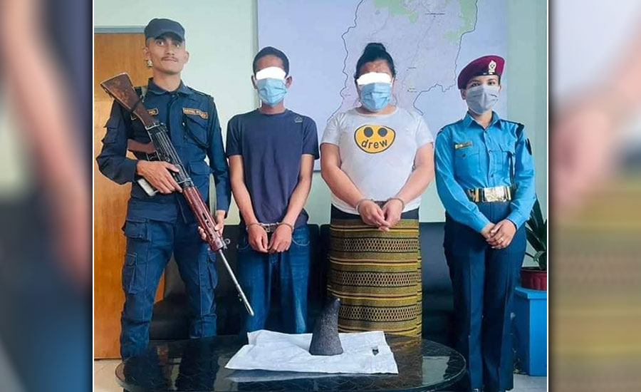 गैँडाको खागसहित काठमाडौंको नयाँ बसपार्कबाट पक्राउ परेका व्यक्ति सार्वजनिक