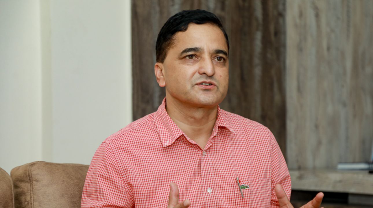 नेकपा एमालेले ताप्लेजुङमा योगेश भट्टराई पाए टिकट