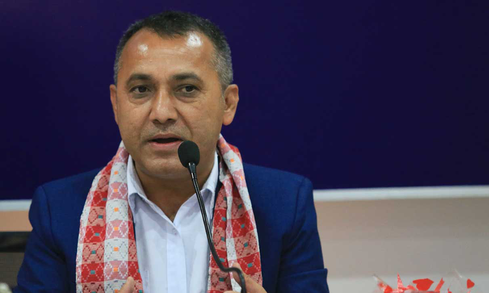 अहिले म मन्त्री बन्ने बाटोमा छैन् :विश्वप्रकाश शर्मा