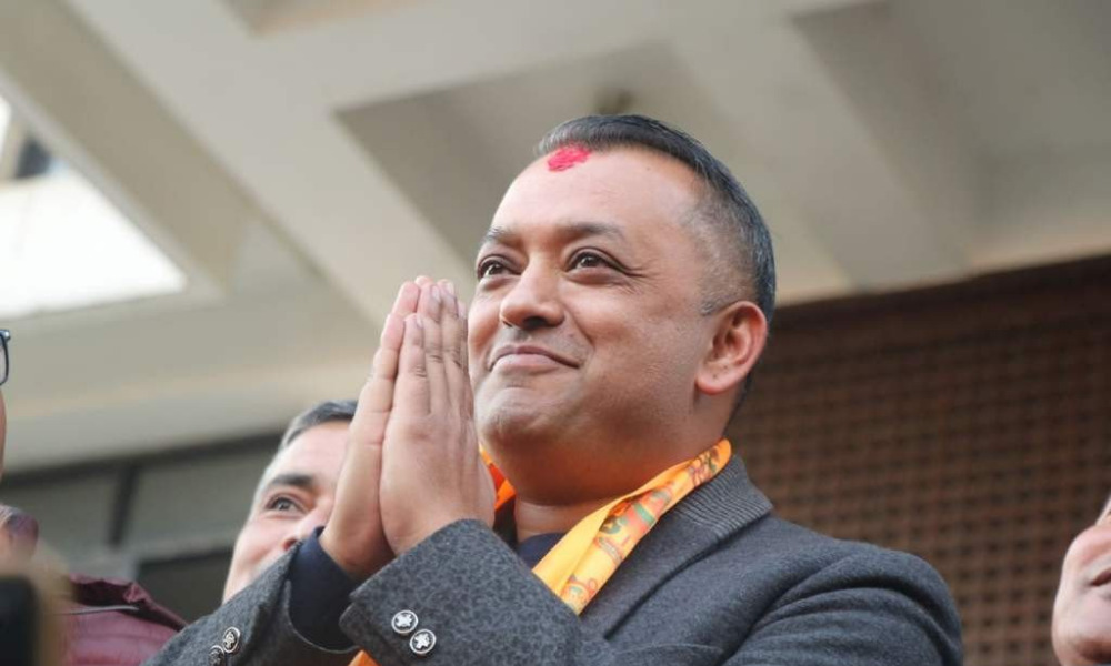 गगन कुमार थापालाई आफ्नै समुहका सांसदहरुले दिए धोका !
