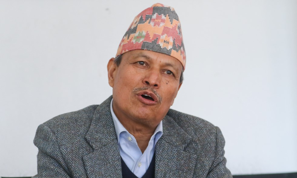 सरकारको समर्थन गर्ने र अर्कोतर्फ विपक्षमा रहने कुरा द्वैध चरित्र