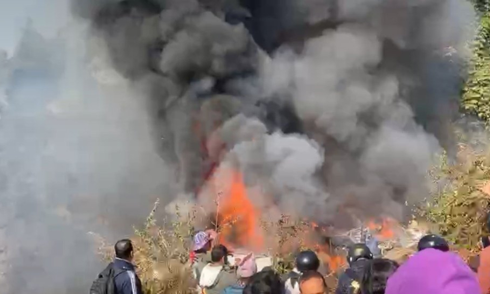 पोखराको खोँचमा दुर्घटनामा परेको जहाजमा चालक दलका सदस्यसहित ७२ जना  थिए
