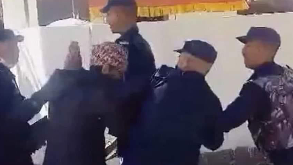 रविलाई न्याय  माग्दै जुम्लामा एक युवकले गरे आत्मदाहको प्रयास