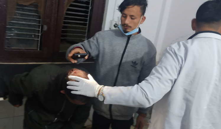 मेडिकल माफियाहरुले  पत्रकार शेरवहादुर ऐर माथि भौतिक आक्रमण गरेको आशँका