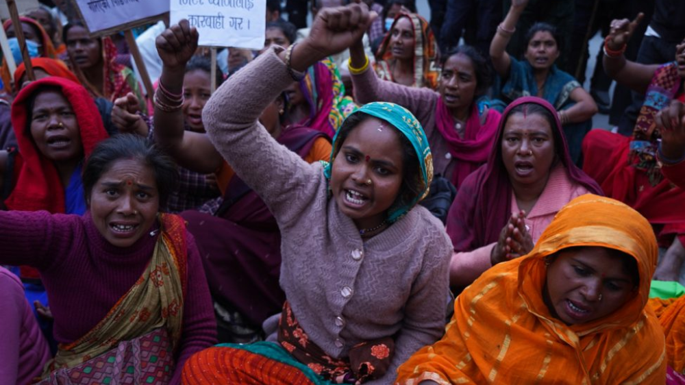 मिटर ब्याज पीडितहरूको आन्दोलन भद्रकालीमा हुँदै संसद् भवन, के गर्दै छ सरकार ?