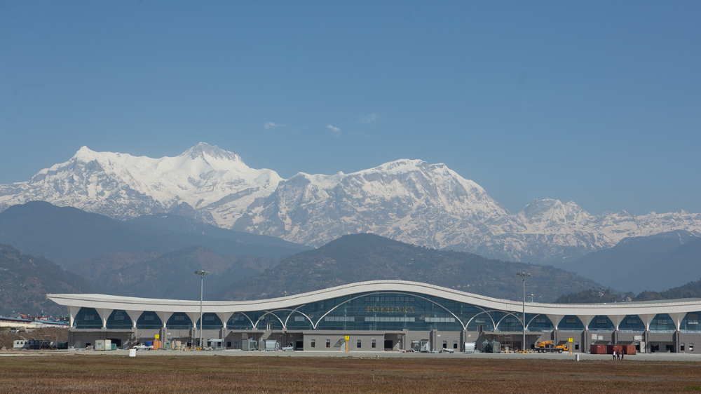 चिनियाँ जहाज बुधबार १३० जना यात्रु बोकेर पहिलोपटक पोखरा अन्तर्राष्ट्रिय विमानस्थलमा अवतरण गर्दै