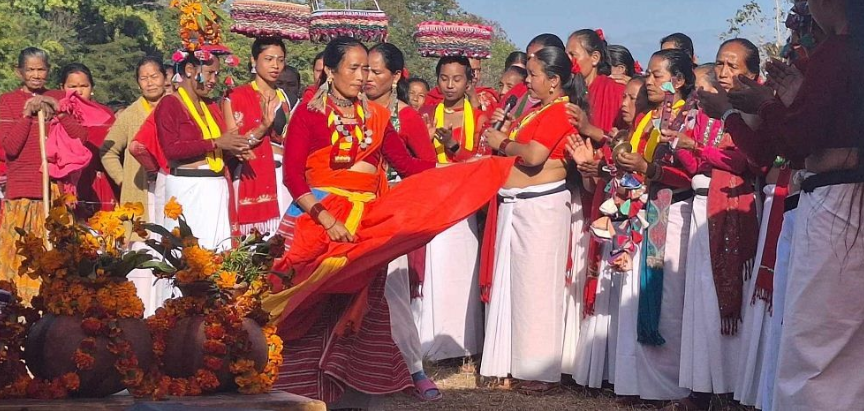 थारू बस्तीमा सुरुभयो माघ पर्वको उल्लास