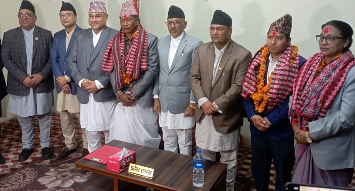सुदूरपश्चिम प्रदेश सरकारका ७ जना मत्री मध्ये ६जना कैलाली जिल्लाका