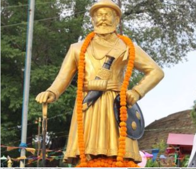अमरगढी किल्लामा राष्ट्रिय विभूति थापाको पूर्णकदको सालिक अनावरण