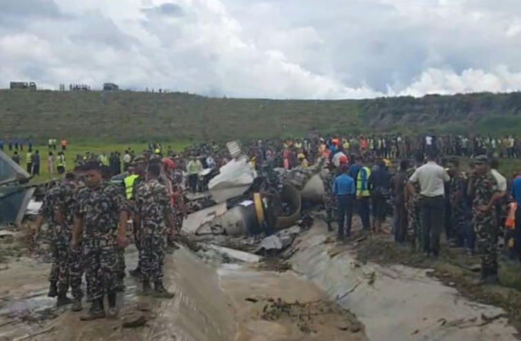 सौर्य एयरलायन्सको विमान पोखराका लागी उडान गर्दा त्रिभुवन विमानस्थलमा दुर्घटना
