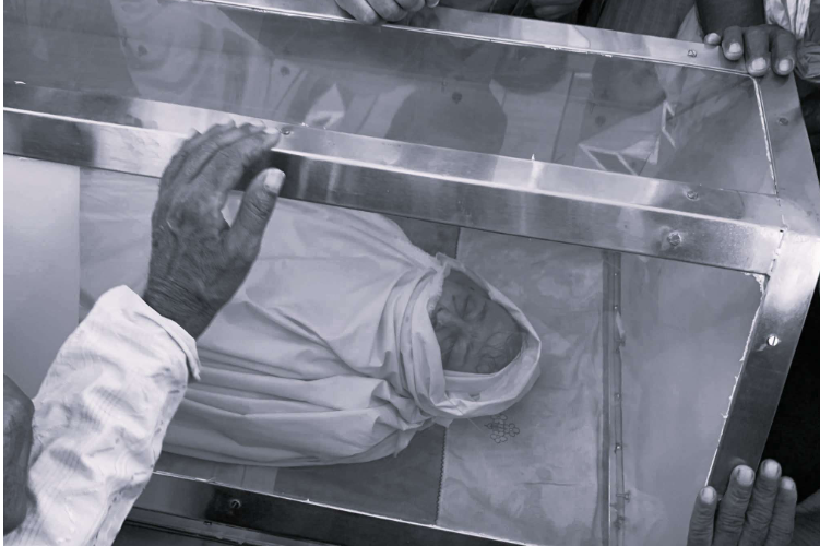 जिउदै मान्छे भट्टीमा हालेर जलाउने काग्रेस नेता अफताब आलमको  निधन