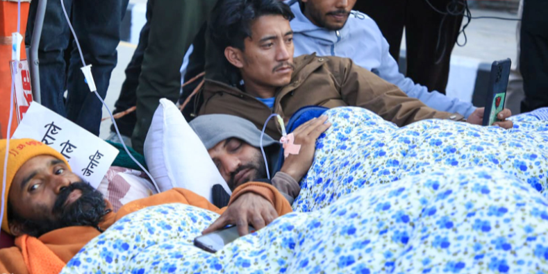 चुनाव स्थगनको माग गर्दै निकोलस भुसाल माइतीघर मण्डलामा आमरण अनशन