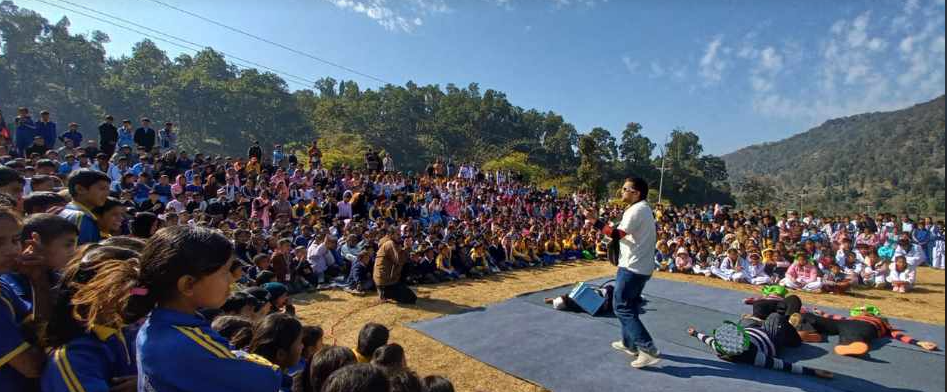 आलितालका विभिन्न स्थानमा व्यानतारो नाटक प्रर्दशन
