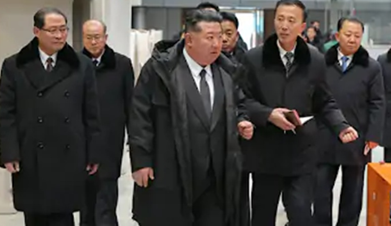 ‘बाख्राले गाडा तान्न सक्दैन-सर्वोच्च नेता किम जोङ