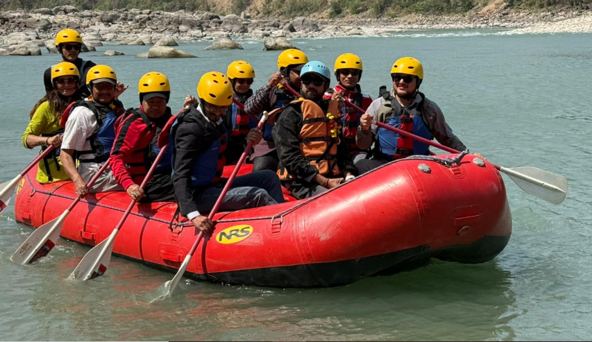 महाकाली नदीमा र्‍याफ्‌टिङ सुरु