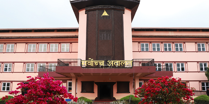 नेपाल-भारत सिमानामा रु १०० भन्दा वढी  दैनिक उपभोग्य सामानमा भन्सारलिने आदेश कार्यान्वयन नगर्न सर्वोच्चको आदेश