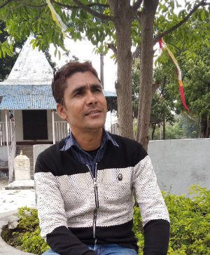 फूलको आखामा फूलै संसार