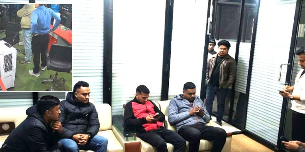 बिचौलियाको पोल खोल्दा पत्रकार निशानामा